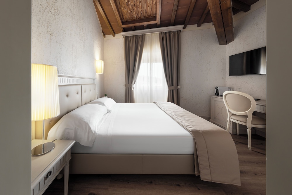 Comfort Room - Photo 4