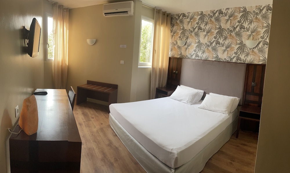 Superior Double Room, Pool View photo 3