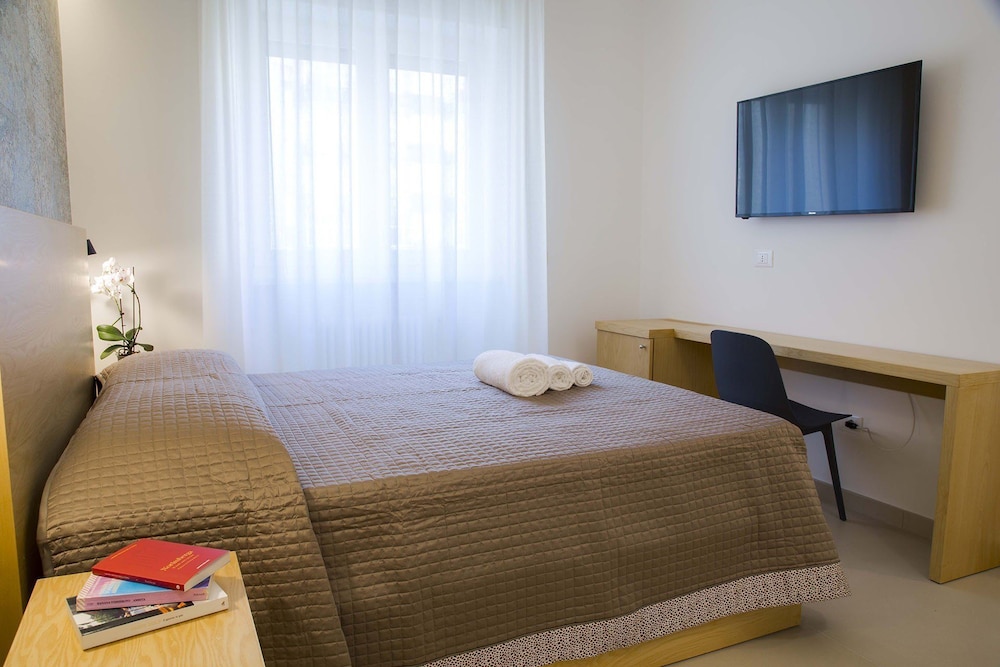 Deluxe Double Room, City View (Enjoy)