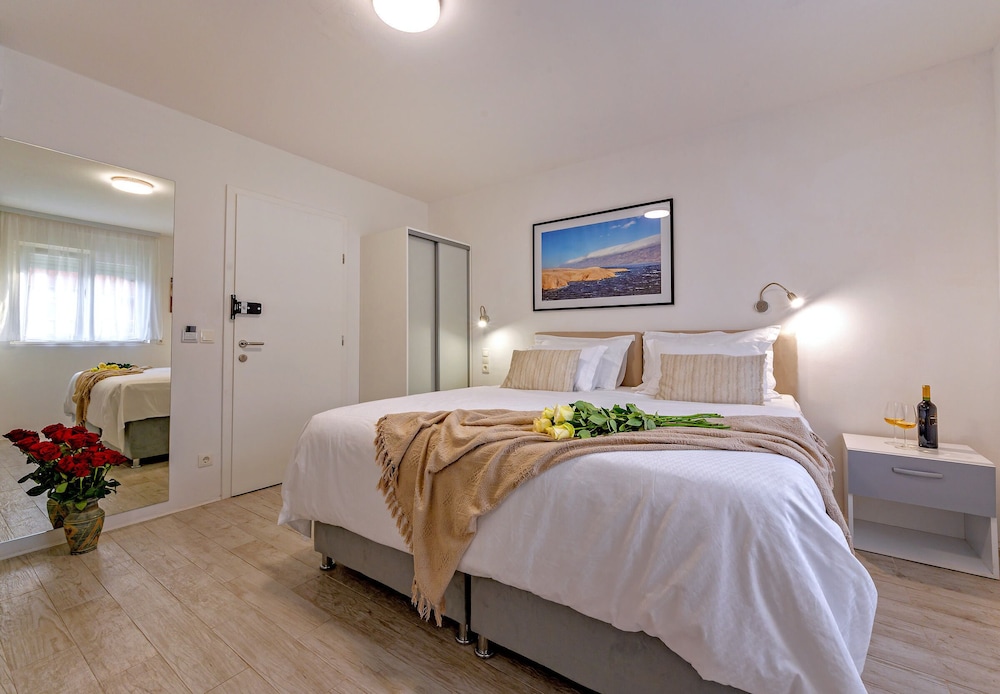 Luxury Double Room, City View