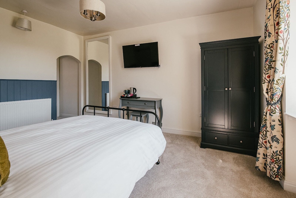 Superior Suite, Private Bathroom photo 3