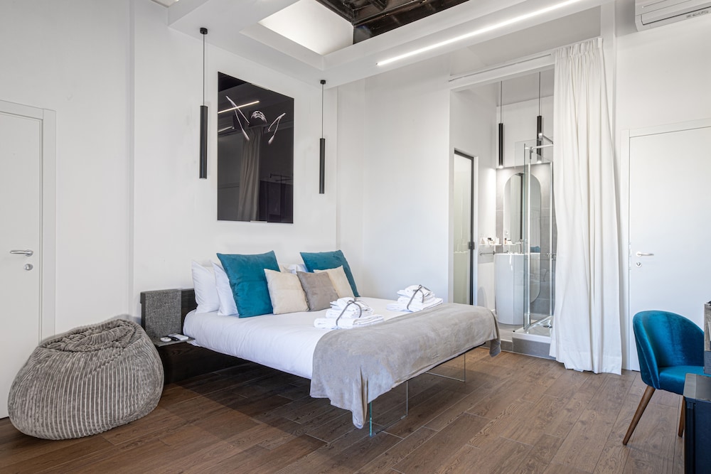 Premium Room, City View (3)