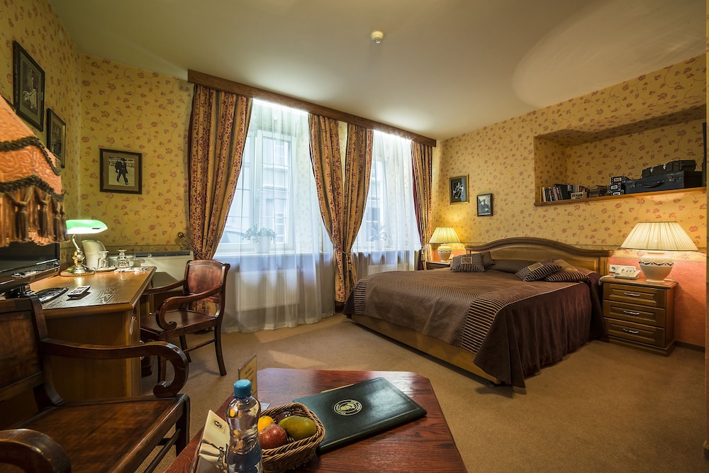 Business Double Room - Photo 8