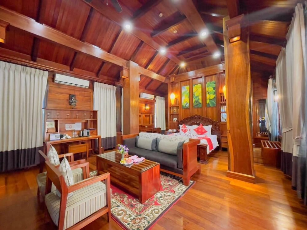 Superior Double Room, Balcony, Garden View
