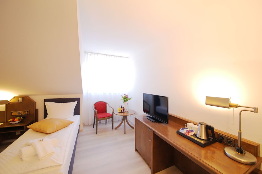 Basic Single Room, Non Smoking, Garden View photo 1