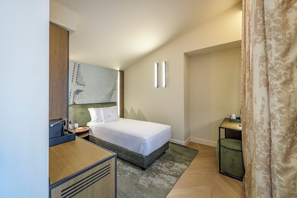 Classic Single Room