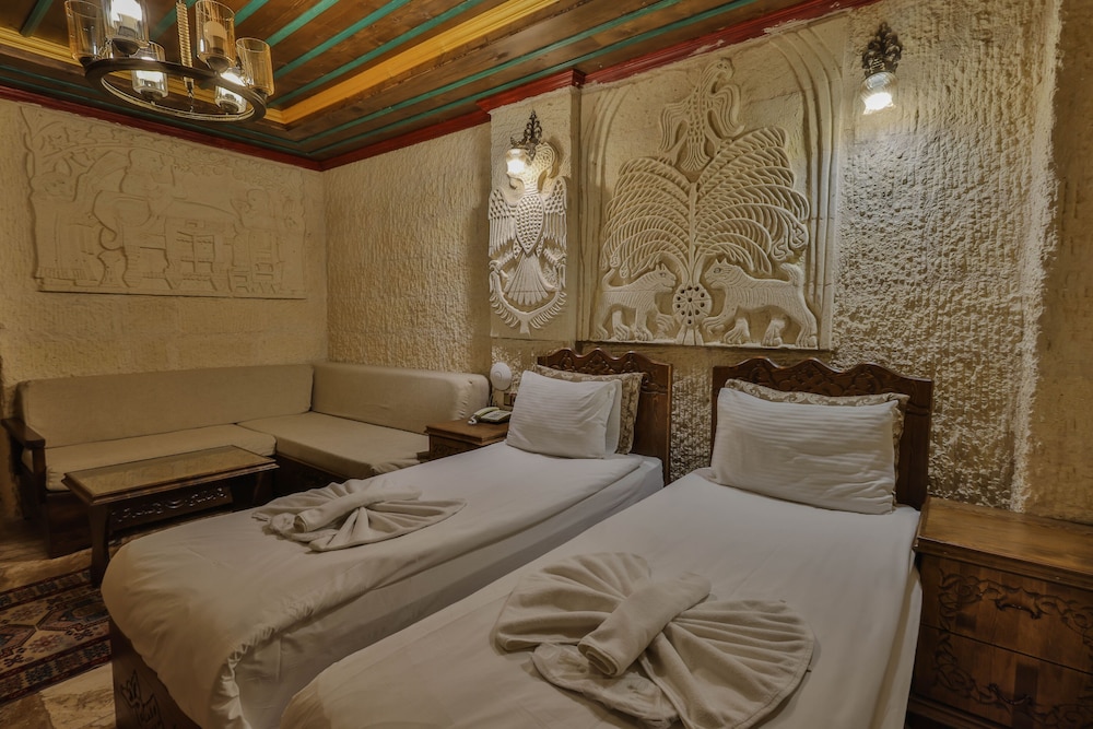 Deluxe Double or Twin Room photo 3