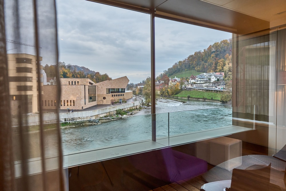 Junior Suite Deluxe (Limmathof Baden Hotel & Private Spa, Badstrasse 20, CH-5408 Ennetbaden) photo 3