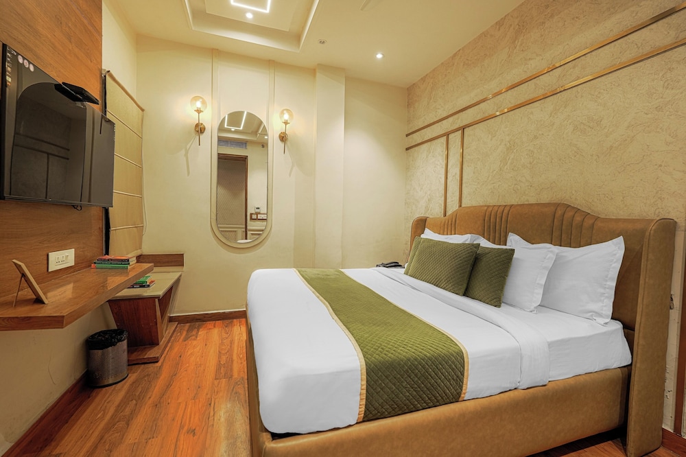 Executive Room - Photo 5