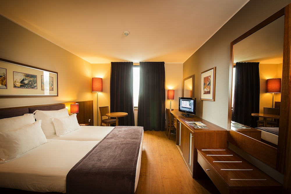 Superior Twin Room - Photo 3