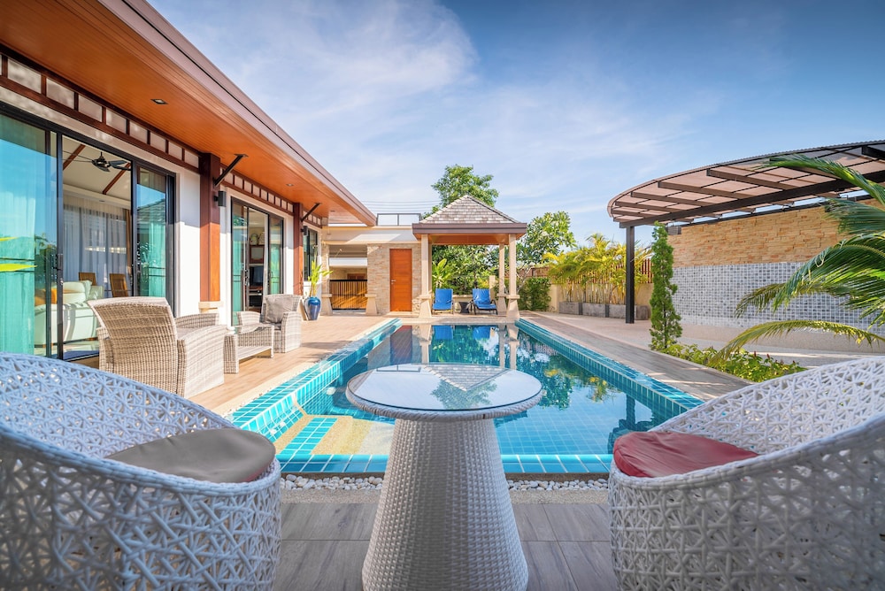4 Bedroom Pool Villa photo 1