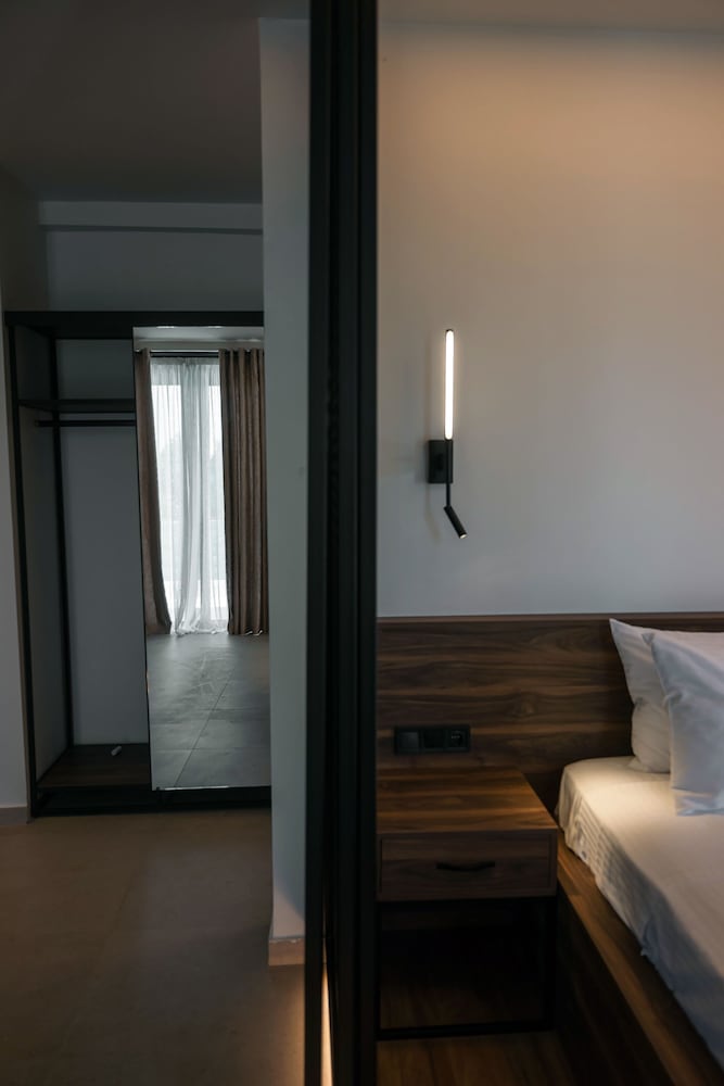 Deluxe Double Room- Private Terrace with Forrest and Sea View - Photo 6