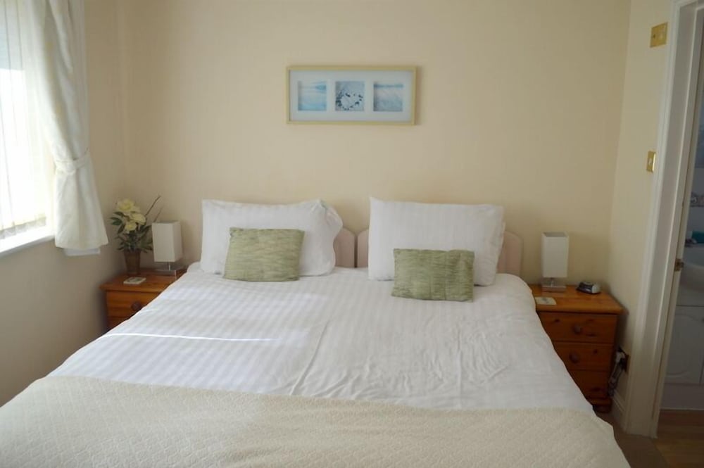 Standard Double or Twin Room (Christchurch Bay) photo 2