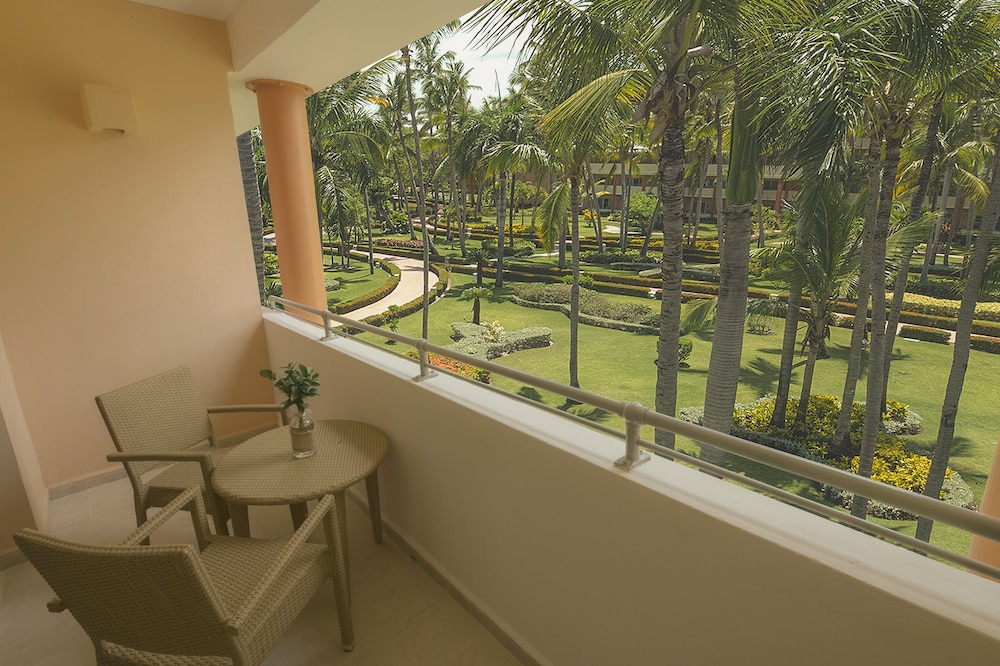 Premium Room (Tropical View) photo 2