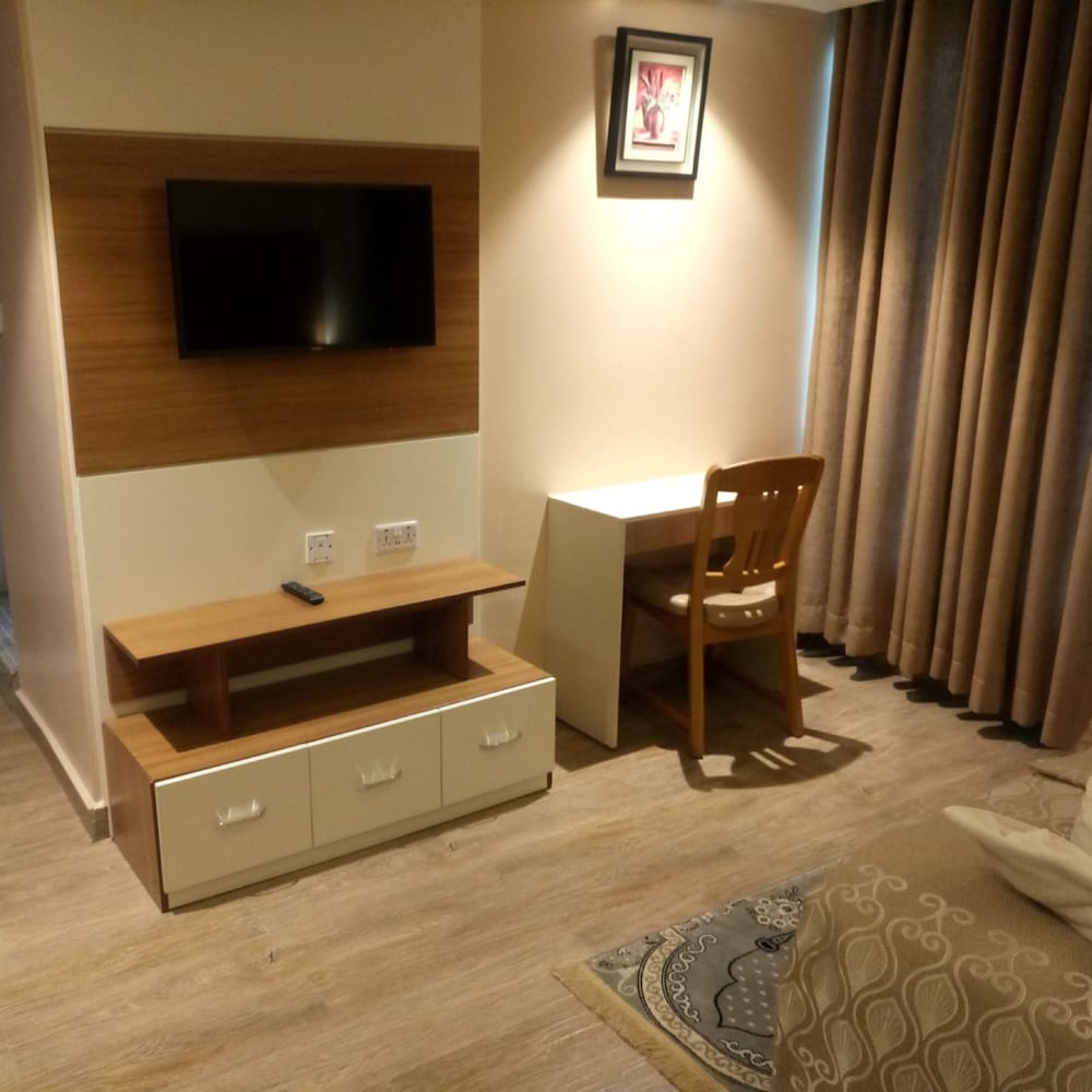 Twin Room - Photo 7