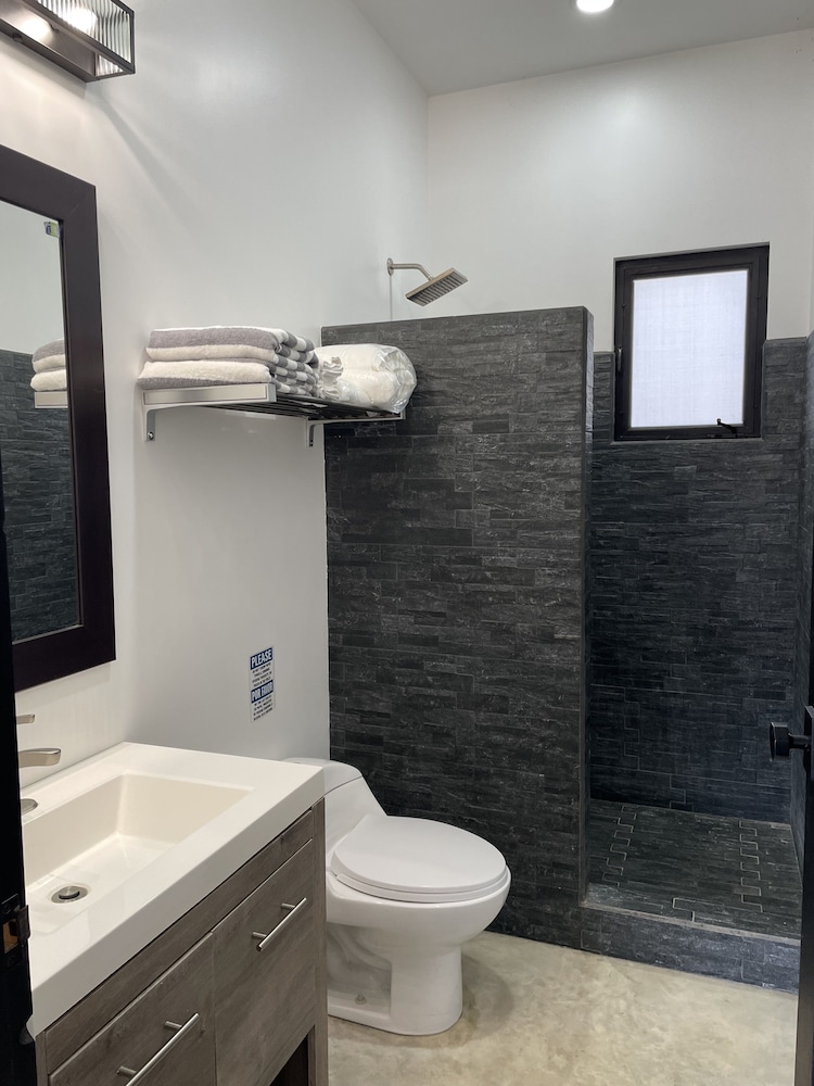 Superior Double Room, 2 Bedrooms, Partial Ocean View photo 2