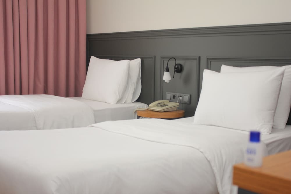 Standard Twin Room photo 3