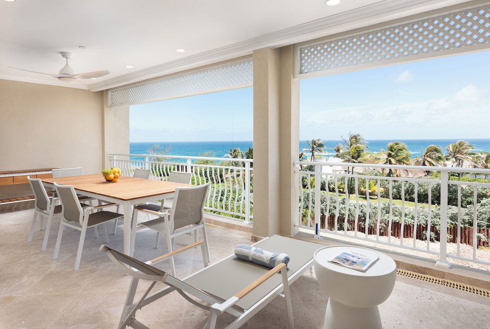 Luxury Room, 1 King Bed, Partial Ocean View - Photo 6