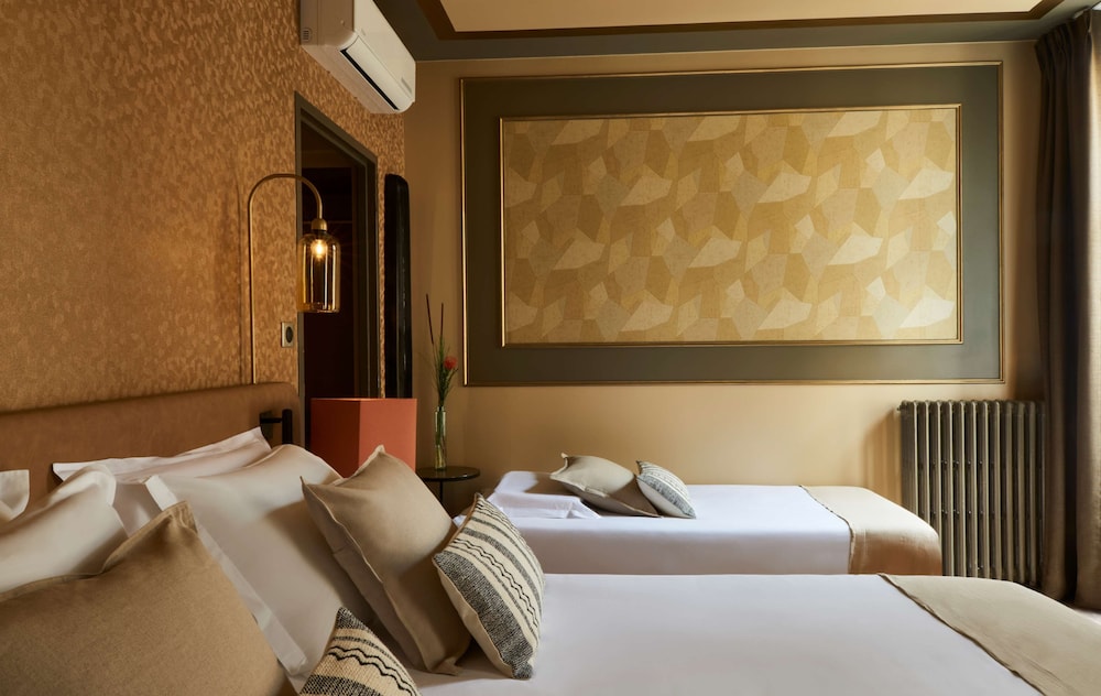 Deluxe Triple Room - Photo 4