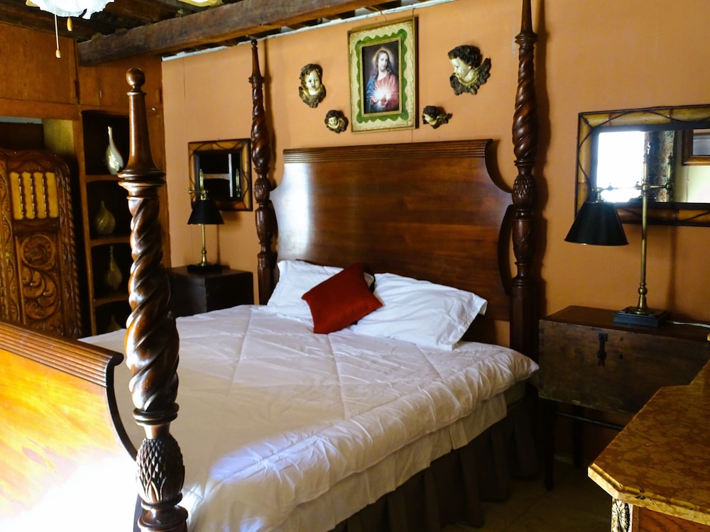 Suite 2 photo 3