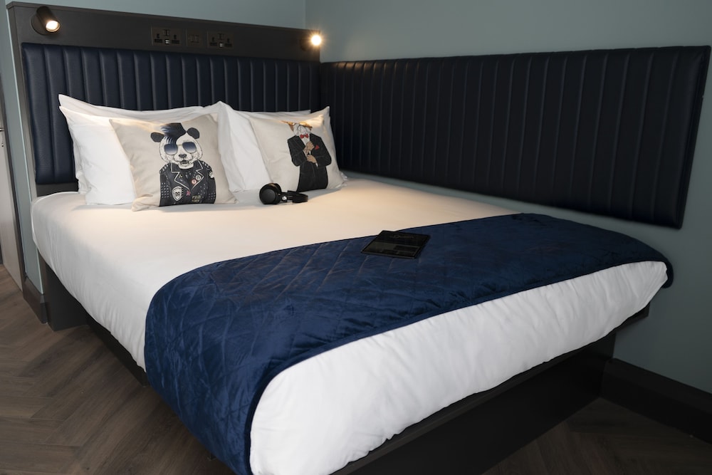 Premium Studio Suite photo 2