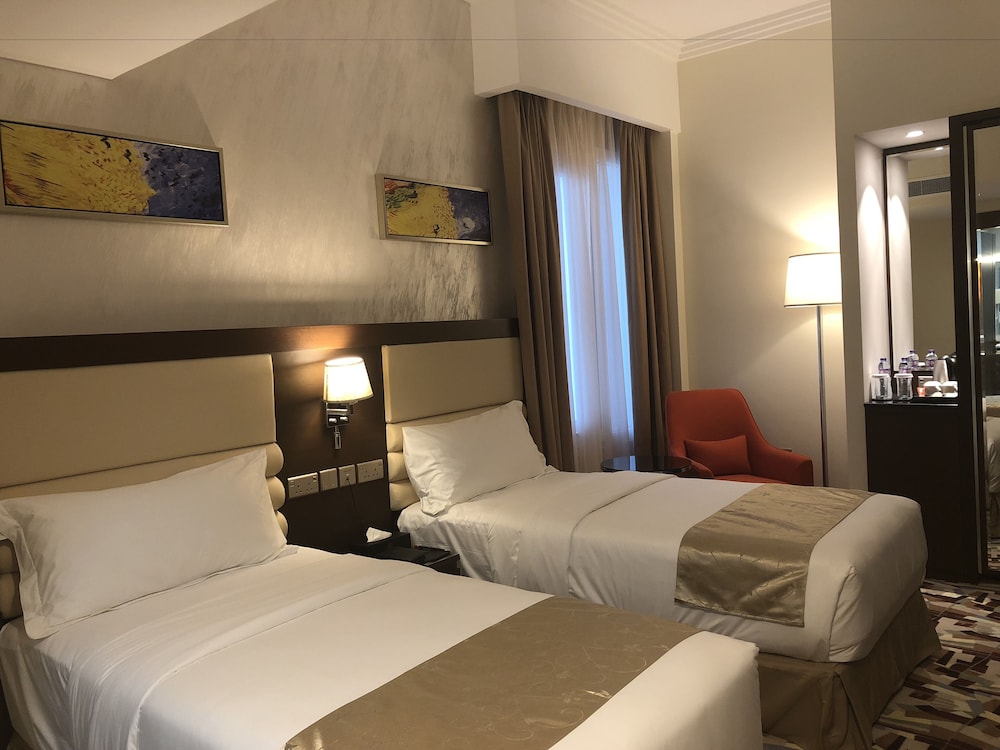 Premium Twin Room, Multiple Beds, Non Smoking photo 2
