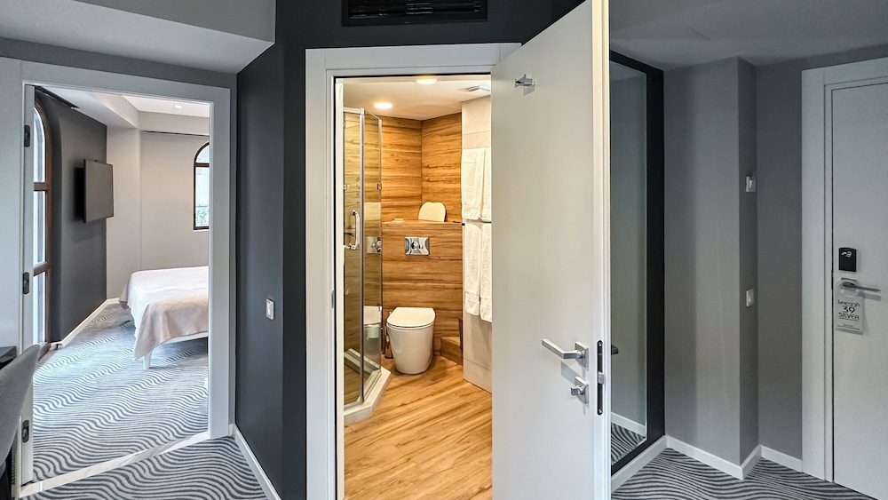 Superior Room with balcony photo 1