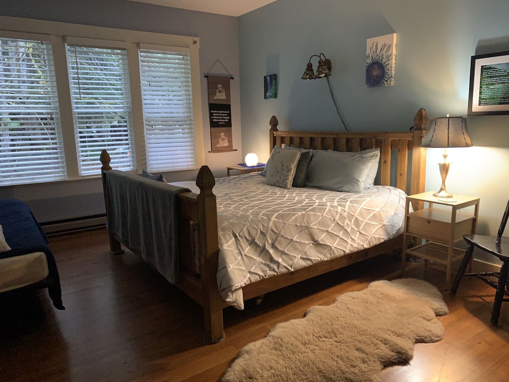 Superior Studio Suite, Multiple Beds, Garden View, Garden Area photo 1