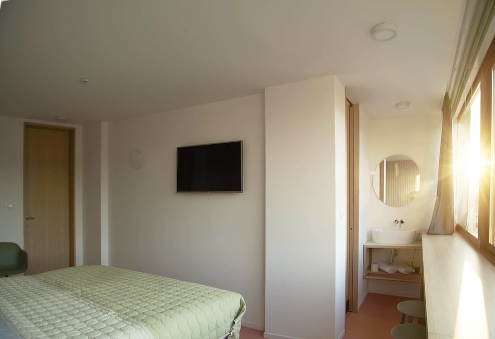 Superior Double Room, City View