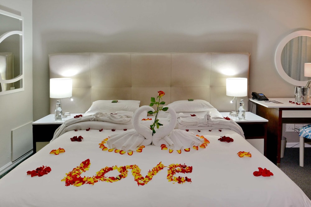 Full Sea Facing King or Twin Room - Photo 3