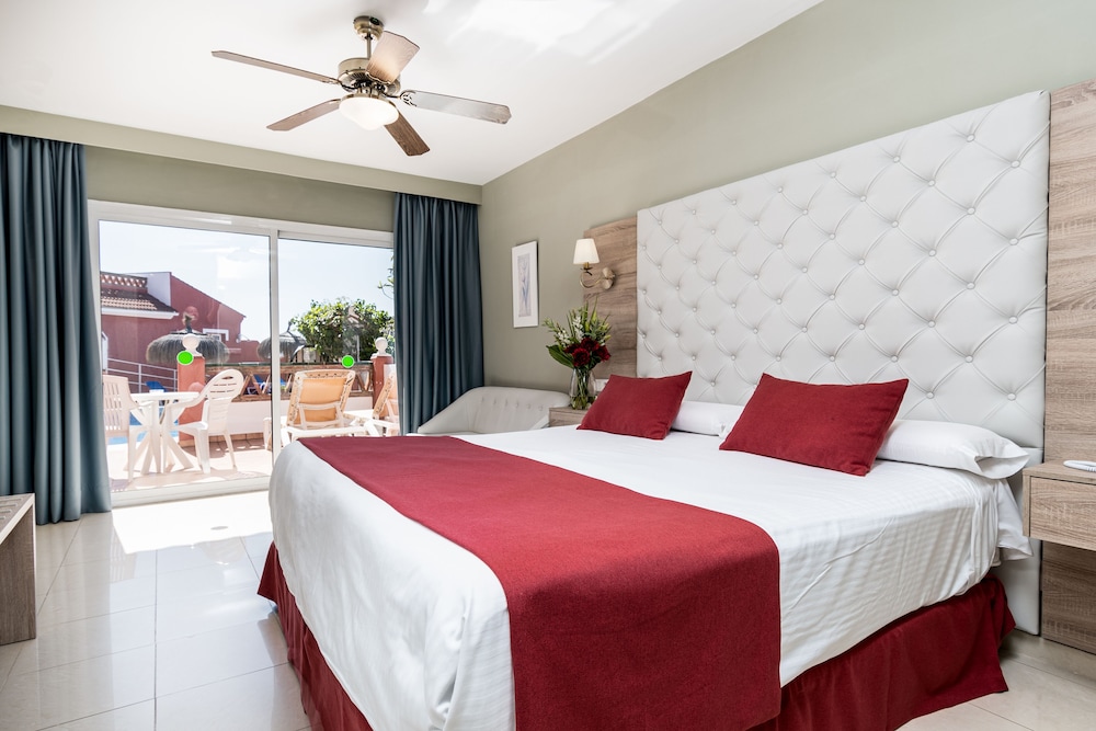 Superior Room, Terrace, Partial Ocean View - Photo 3