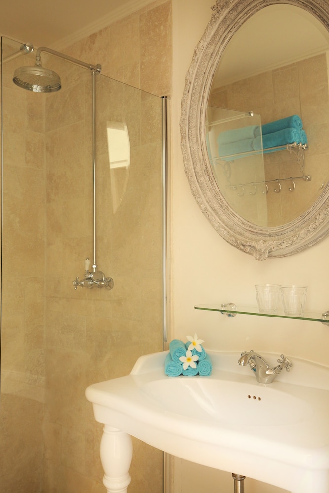 Standard Double or Twin Room, Balcony photo 3