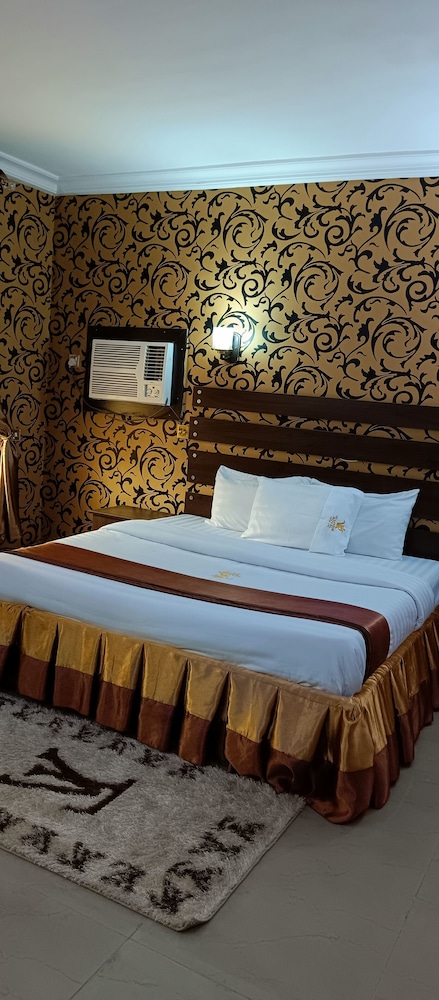 Royal Room