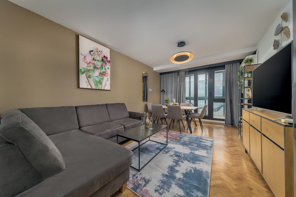 Deluxe Suite, 2 Bedrooms