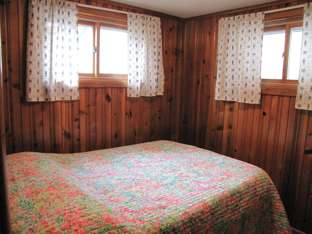 Classic Cottage, 2 Bedrooms photo 3