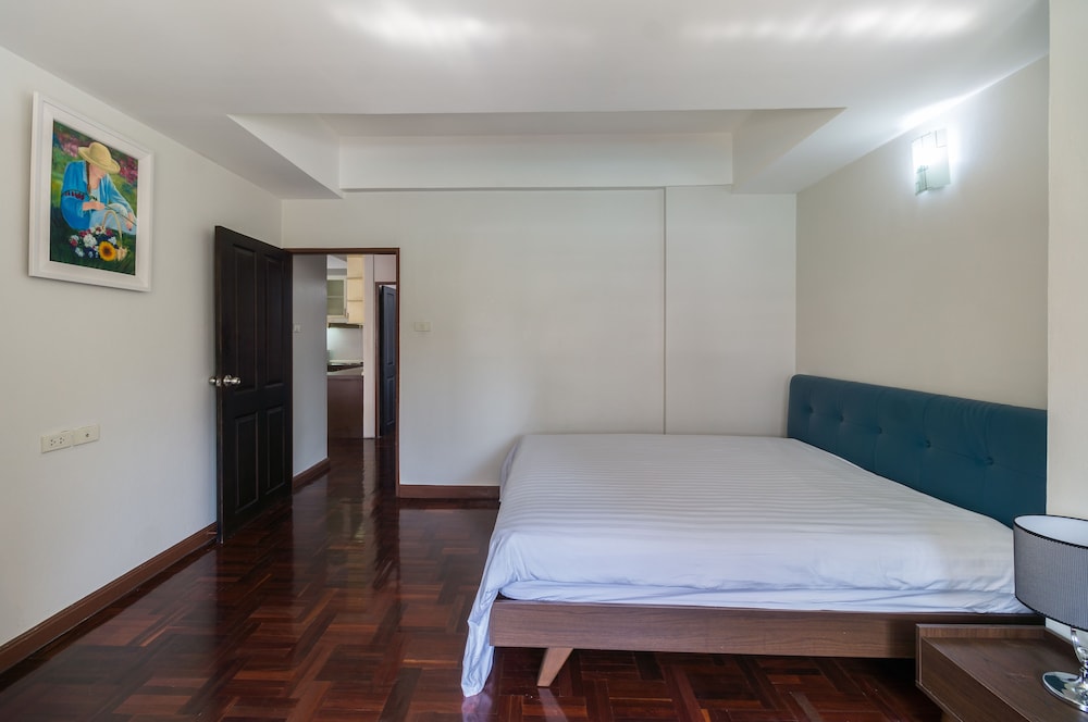 2 Bedrooms photo 3