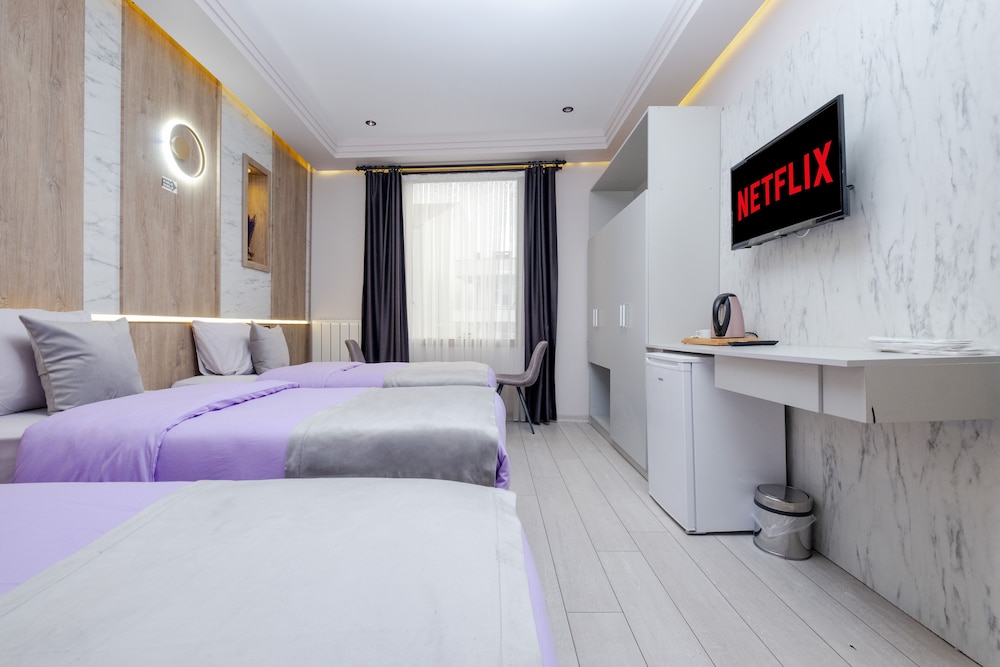 Business Triple Room, 3 Twin Beds photo 3