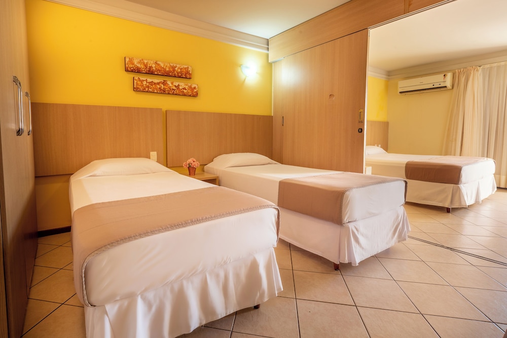Twin Room - Photo 2