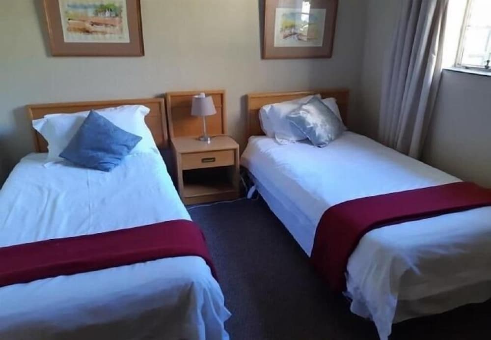 Self Catering 6 photo 2