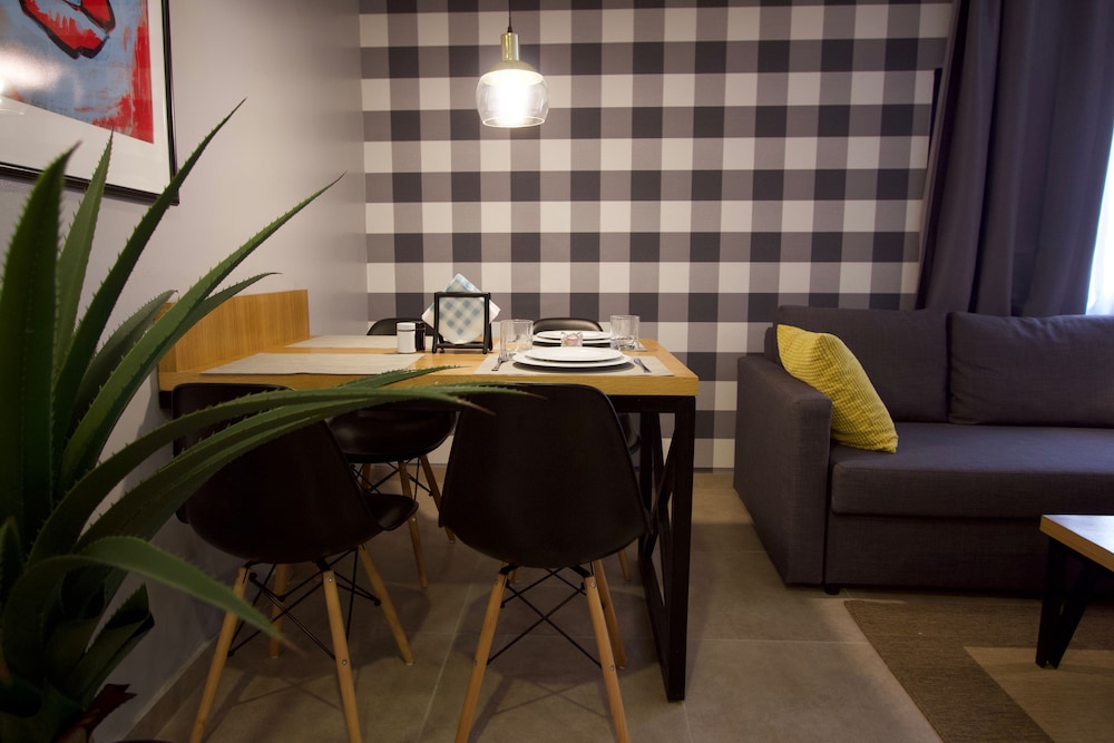 Superior Suite - Photo 12