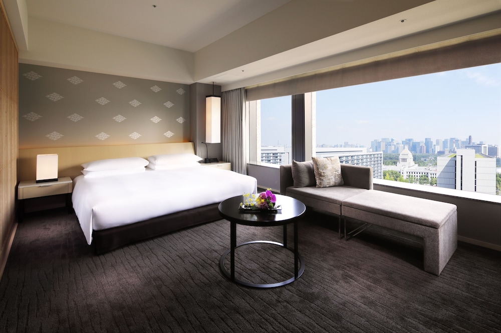 Connecting Room (1 Deluxe King & 1 Premier Corner Twin), Non Smoking Connecting Room (1 Deluxe King & 1 Premier Corner Twin), Non Smoking