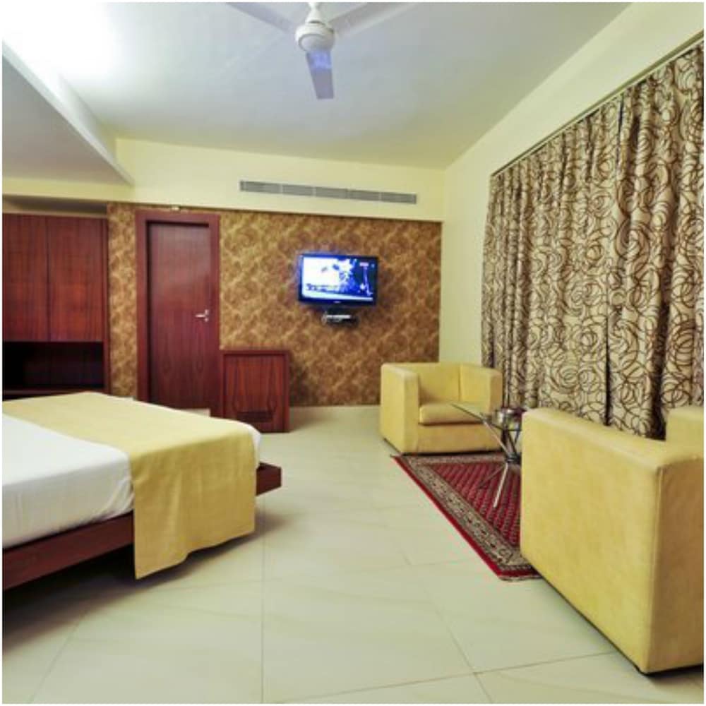 Executive Room - Photo 4