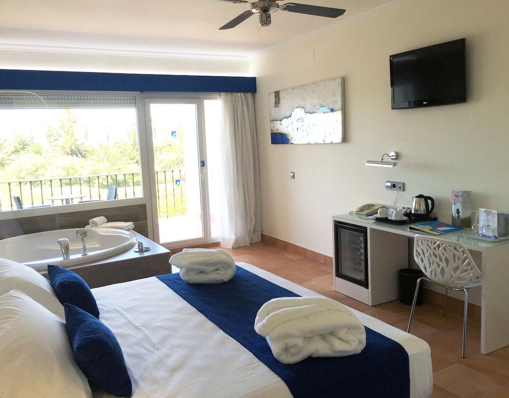 Junior Suite, Terrace photo 2