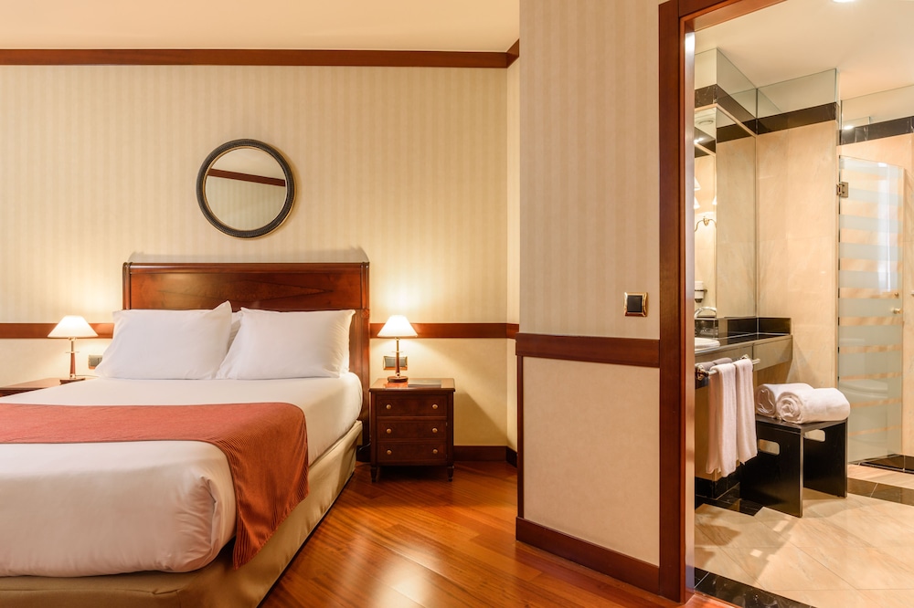 Premium Room - Photo 4