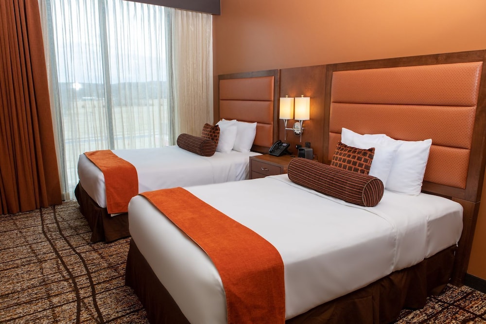 Suite, 2 Double Beds (Luxury Double Suite - Non Smoking) photo 1
