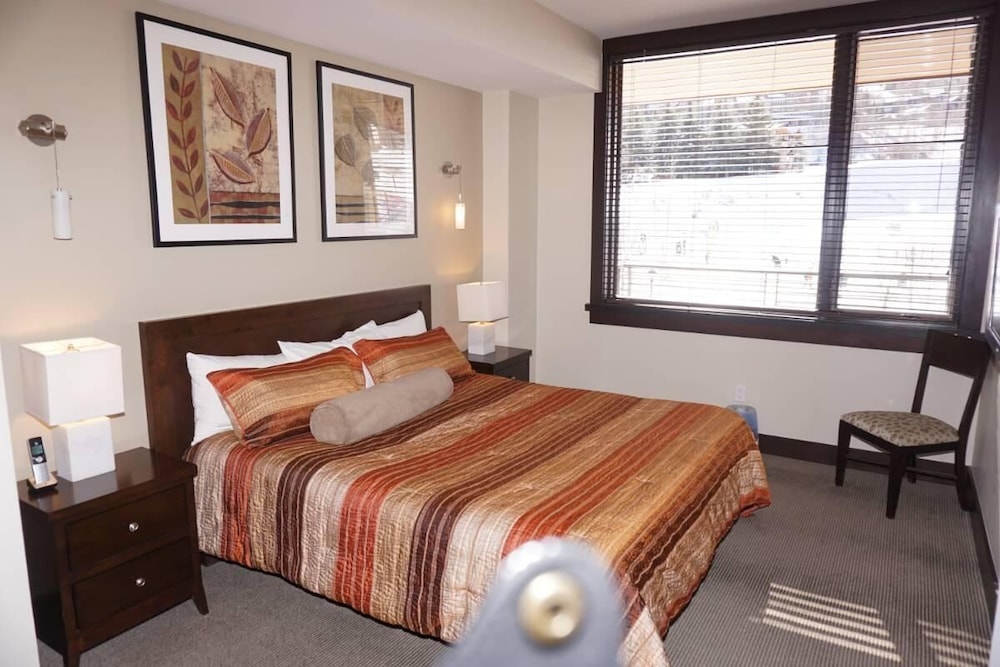 Condo, Multiple Beds (120 Carriage Way #2204)