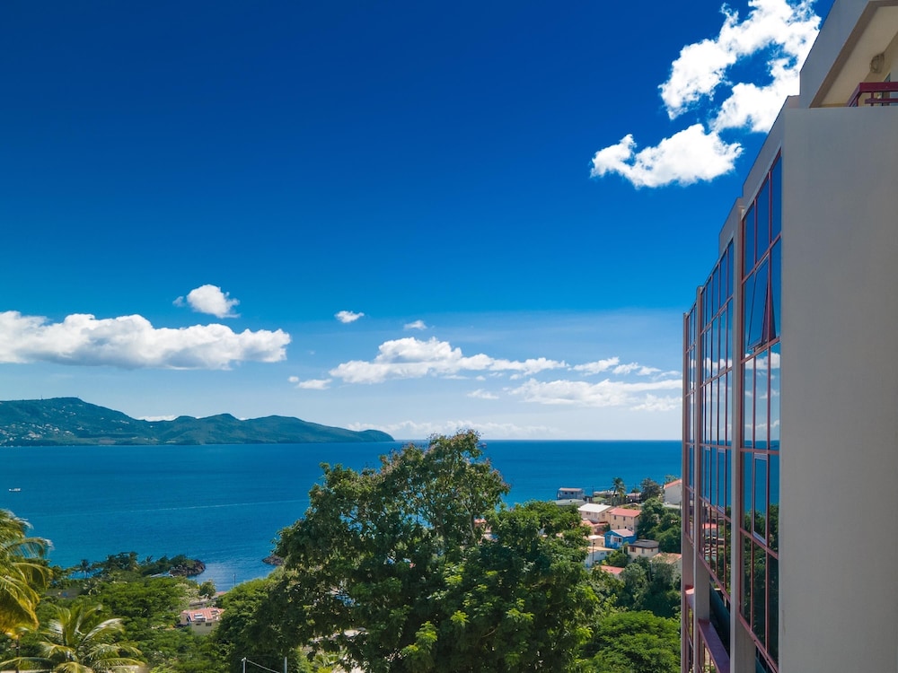 Superior Room, Sea View (Elevator) - Photo 19
