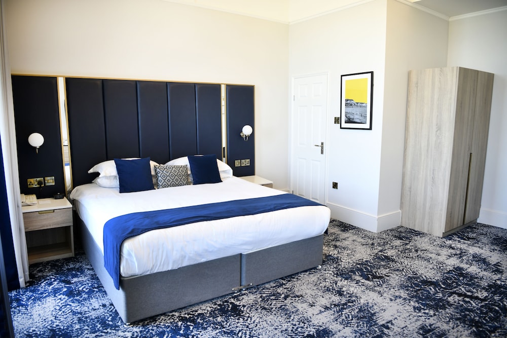 Deluxe Room, 1 Double Bed, Balcony, Sea View - Photo 15