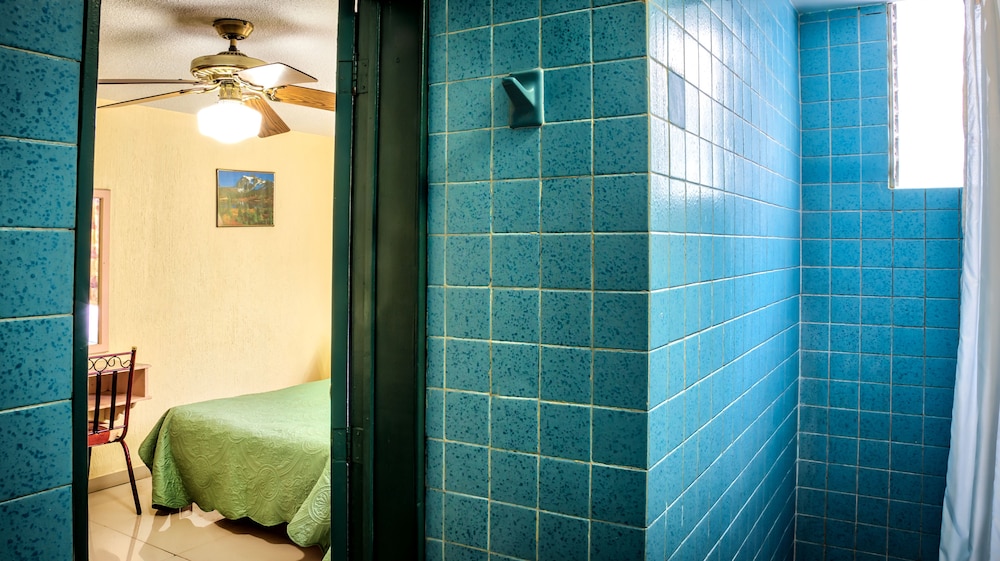 Basic Room photo 3