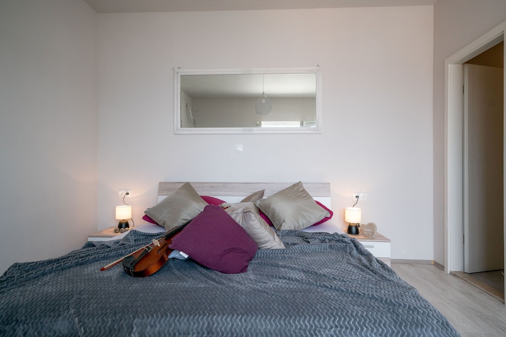 Apartment (A1)